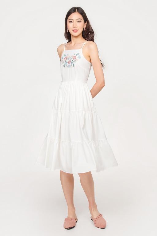 Fayth Serendipity Embroidered Tiered Midi Dress, Women's Fashion, Dresses &  Sets, Dresses on Carousell