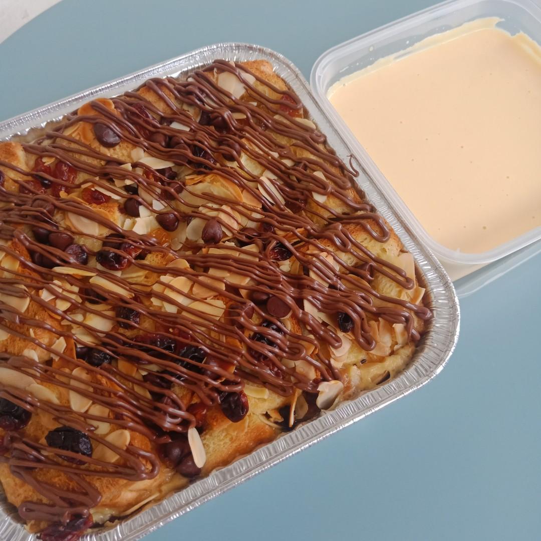 Halal Bread Butter Pudding with Vanilla Custard Sauce, Food & Drinks