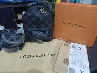 (Category: ) located in . Submitted by loveshoppee (Listing ID 1089086298, Image 1). Description: .
