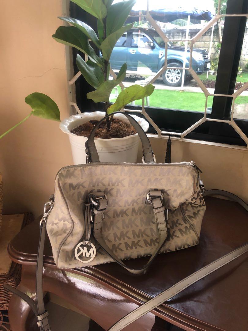 Michael kors grayson discount satchel