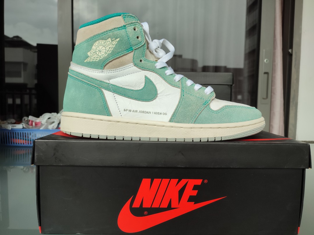 Nike Air Jordan 1 turbo green