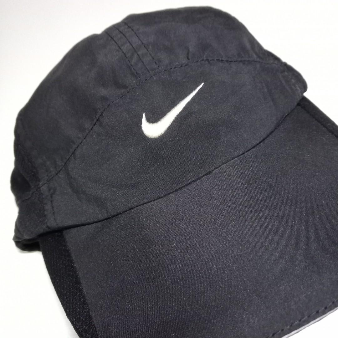 Nike tailwind cap black and white online