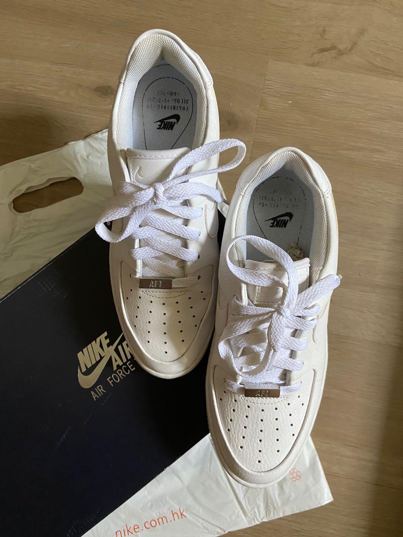 NIKE Women's AIR FORCE 1 SAGE LOW (WAF1 Sage Low) triple white, Women's  Fashion, Footwear, Sneakers on Carousell
