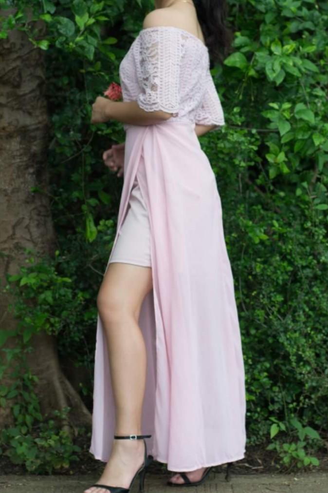 Pink Dress (Category: Dresses) located in Arayat. Submitted by khayrence (Listing ID 1089046606, Image 2). Description: Bought it from SM Used once on Debut Regular price 1999.75 Medium size.