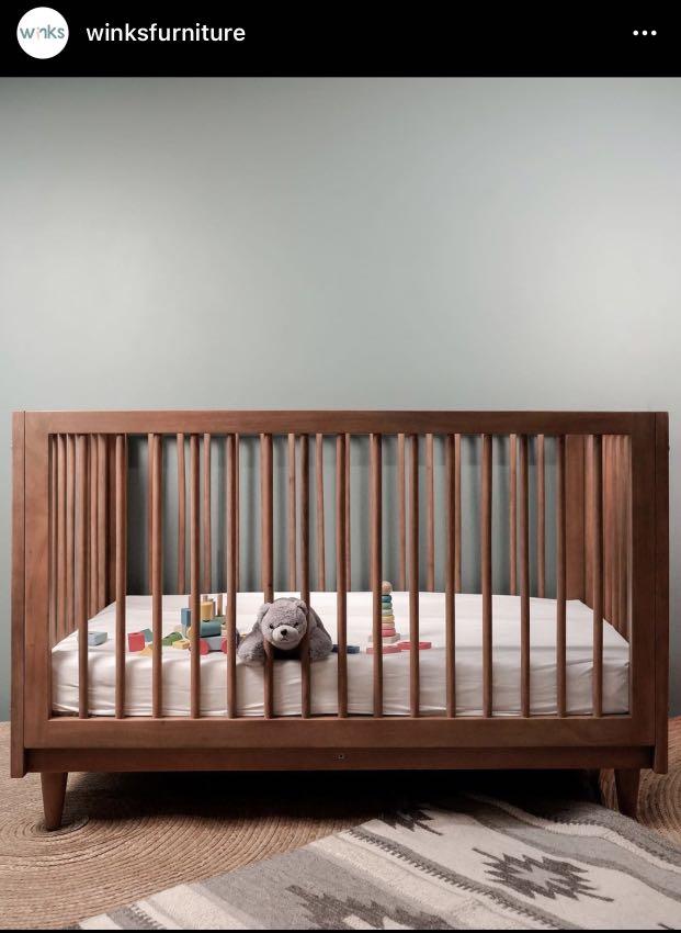 Crib standard best sale size