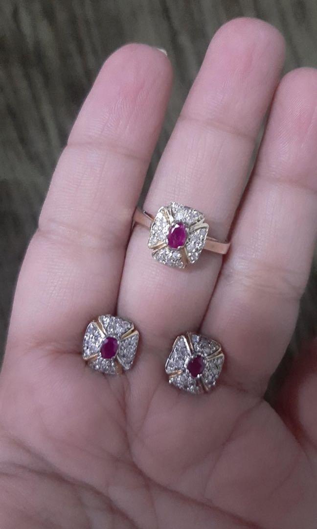 Ruby & Diamonds Set (Earrings & Ring) (Category: Luxury Accessories) located in Quezon City. Submitted by kring09 (Listing ID 1089026772, Image 2). Description: Ruby & diamonds set earrings & ring Size8 14kts.