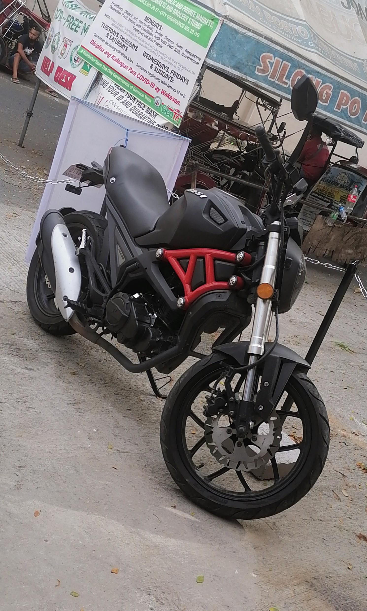 Rusi motorcycle deals new model 2020