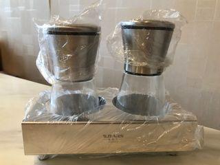 Epicure Battery Operated Salt and Pepper Grinder Set (Pack of 2 Mills), TV  & Home Appliances, Kitchen Appliances, Juicers, Blenders & Grinders on  Carousell