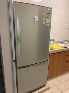 (Category: ) located in . Submitted by ssttmom (Listing ID 1088962748, Image 1). Description: .