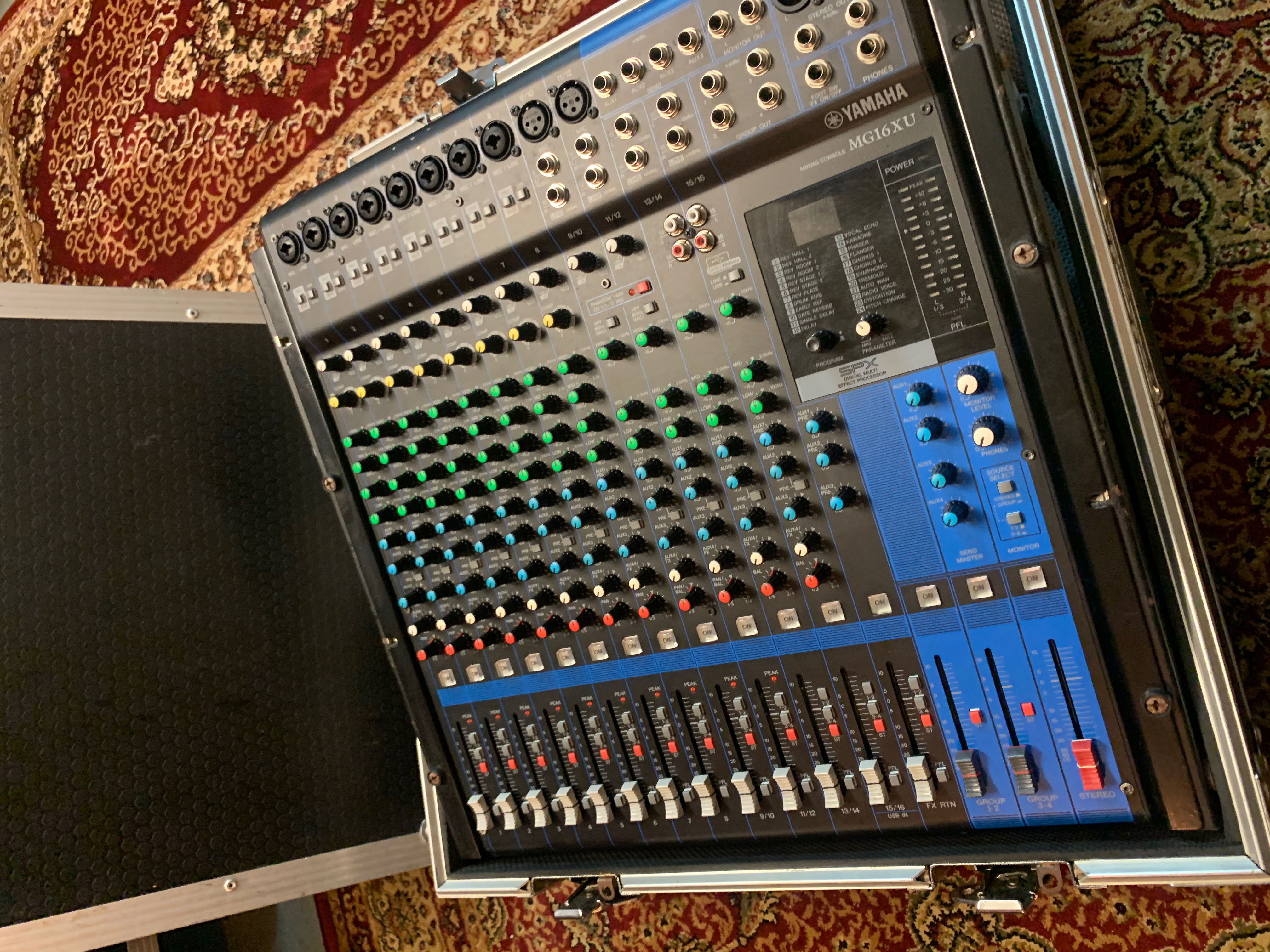 Yamaha MG16XU Audio Mixer With Flight Case, Audio, Portable Audio
