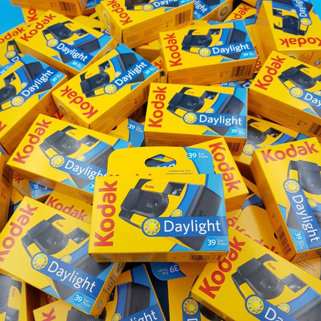 [39 Shot] Kodak Daylight Disposable Camera 39exp January 2023, Photography, Cameras on Carousell