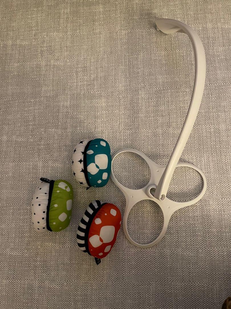 4moms mamaroo hotsell toy bar