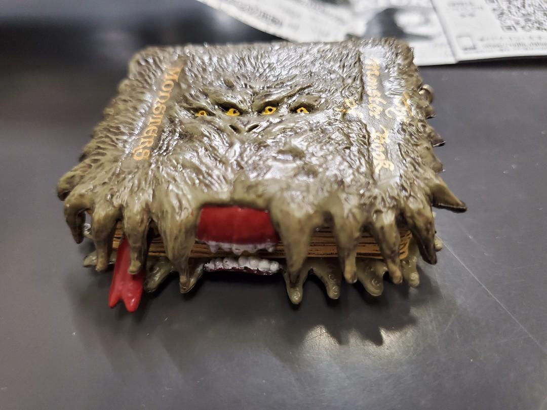哈利波特扭蛋怪獸的怪獸書harry Potter The Monster Book Of Monsters 興趣及遊戲 玩具 遊戲類 Carousell