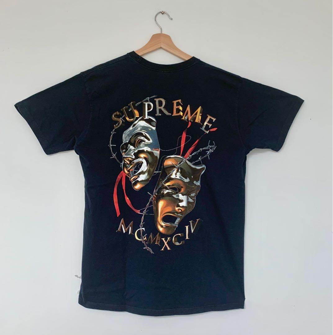 CLEARANCE LEAVING SINGAPORE MAY 28 Supreme Laugh Now Tee Navy