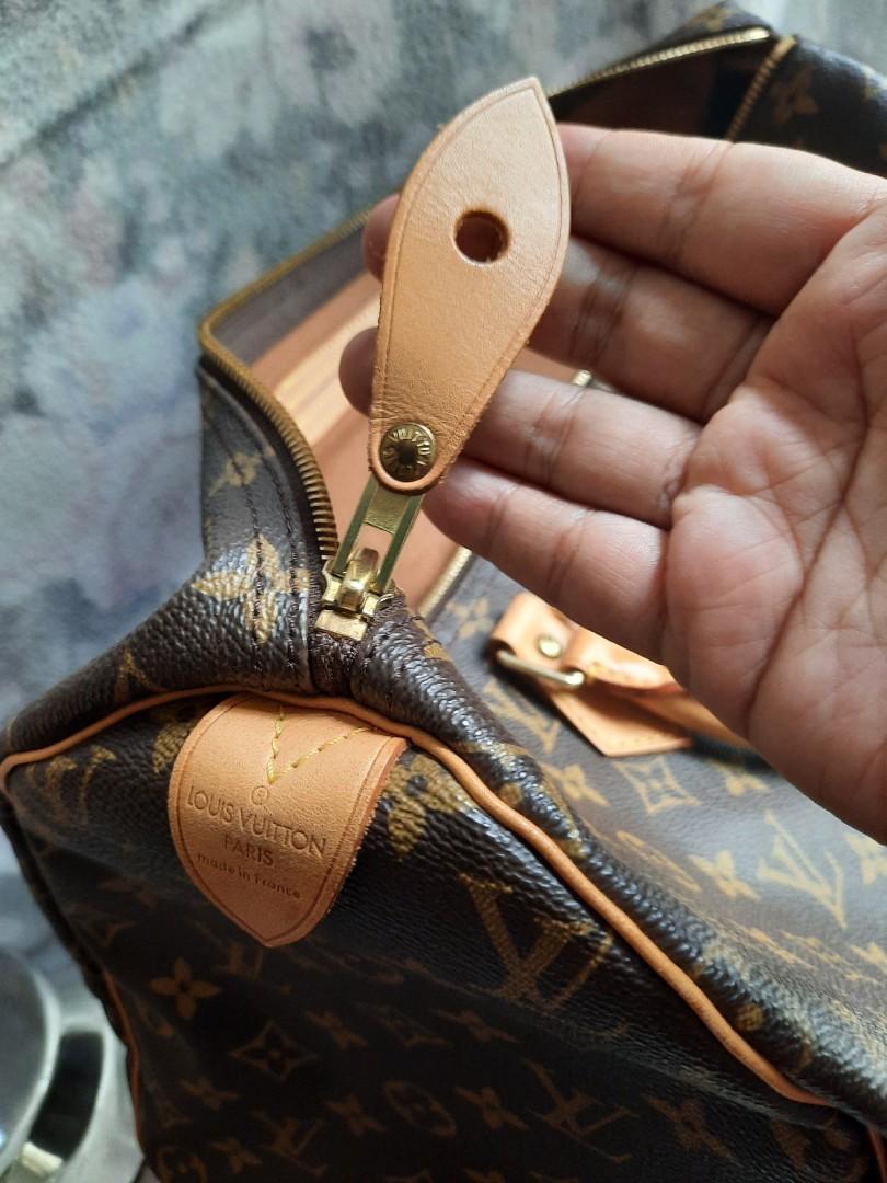 💯 LV Speedy 40 Rank A (Category: Luxury Bags & Wallets) located in Quezon City. Submitted by pointyshoesandbags (Listing ID 1055150691, Image 2). Description: almost new rank A fixed price.