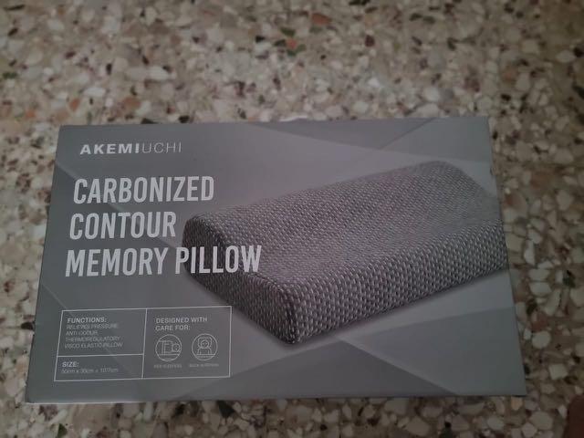Akemi uchi memory pillow outlet