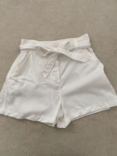 (Category: ) located in . Submitted by elaines.closet (Listing ID 1089353978, Image 1). Description: .