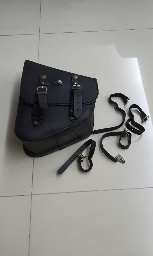 Leatherworks swingarm bag deals