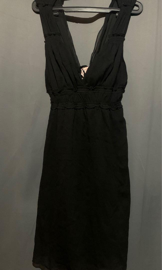 Black Dress (Category: Dresses) located in Lapu Lapu. Submitted by declutterdclutter (Listing ID 1089304920, Image 1). Description: .