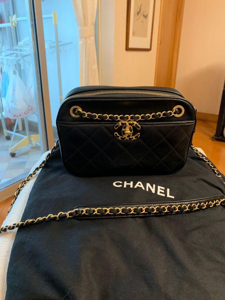 Chanel 19 dark Camera bag, 名牌, 手袋及銀包- Carousell