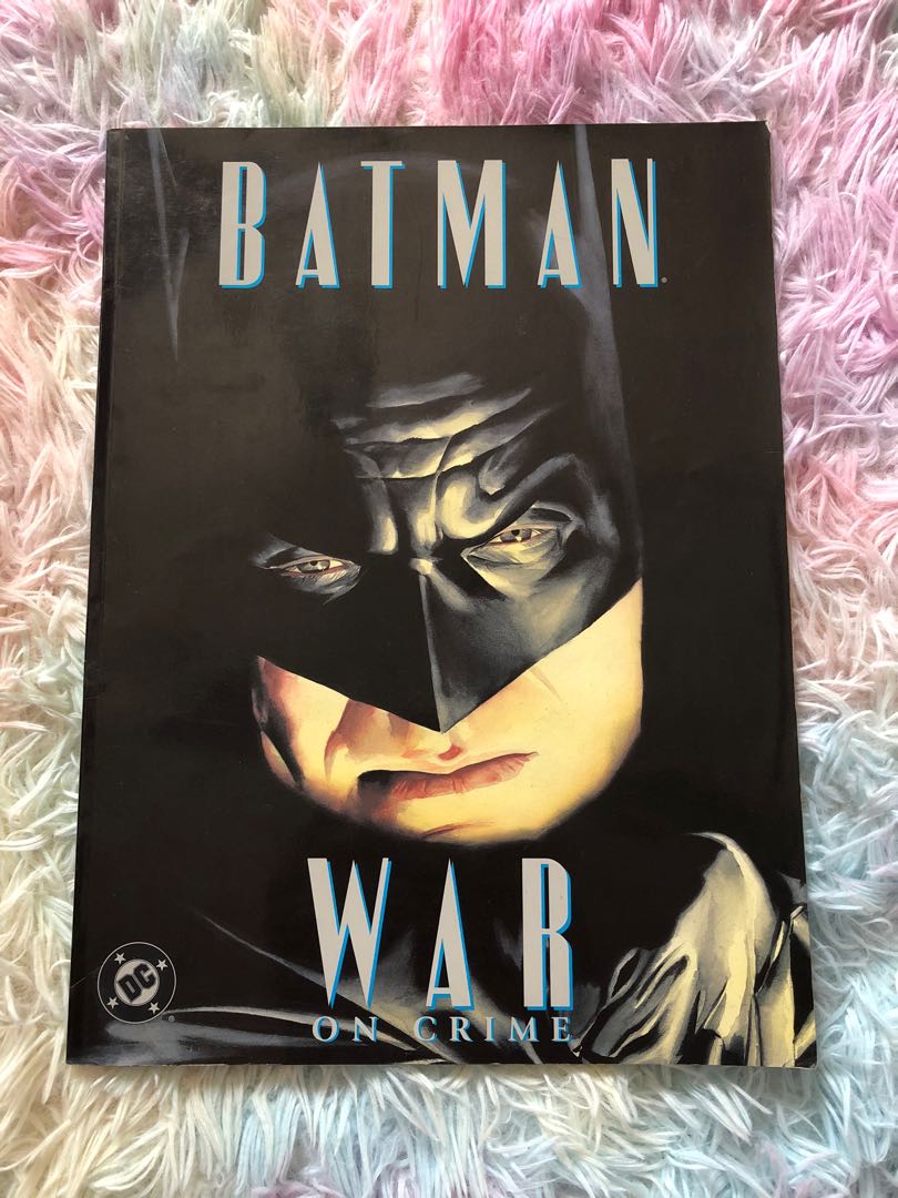 Comic Batman War On Crime by Alex Ross Big Size 1999. 2nd Printing, Hobbies  & Toys, Books & Magazines, Comics & Manga on Carousell