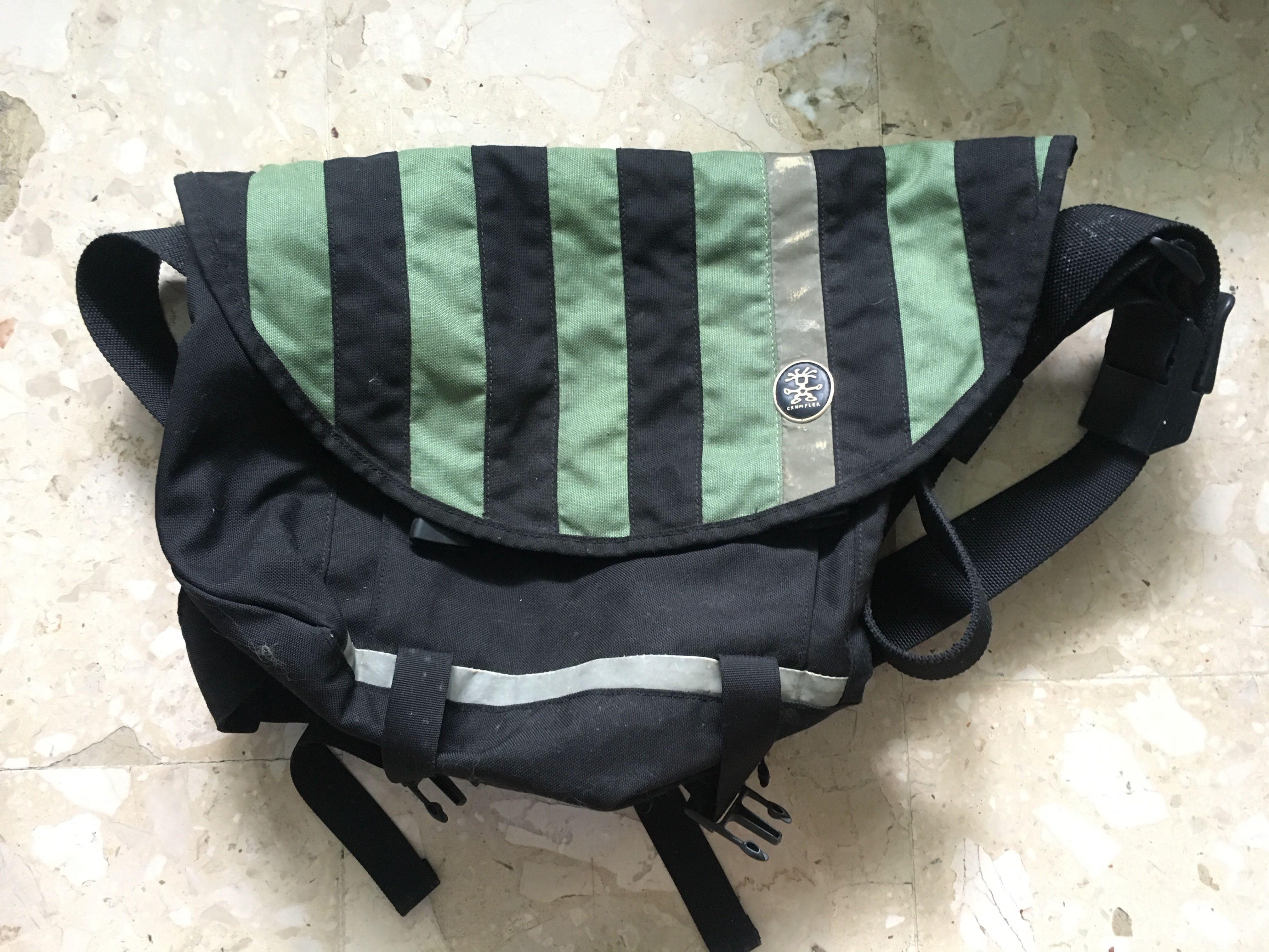 Crumpler Wonder Weenie sling bag Men s Fashion Bags Sling Bags
