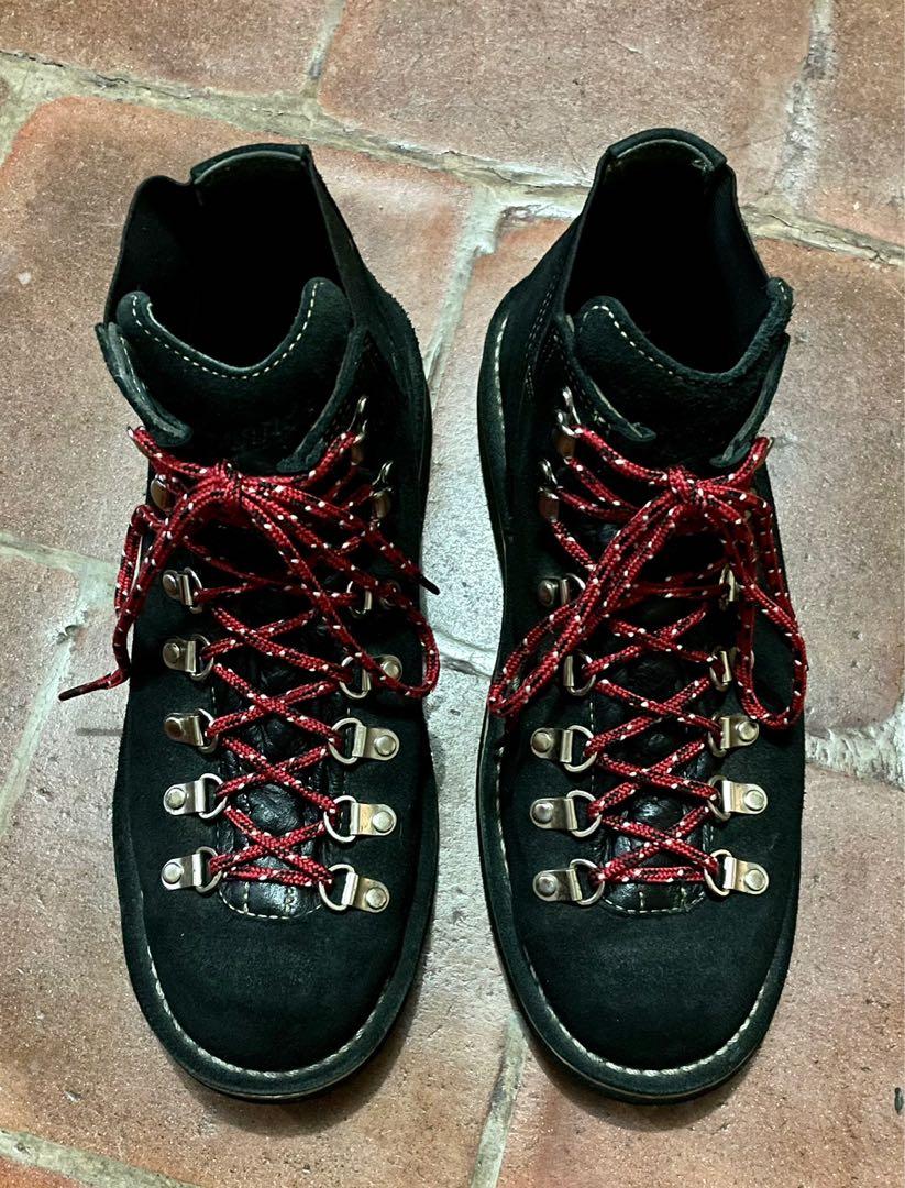 Danner boots (Category: Boots) located in Quezon City. Submitted by 19smile77 (Listing ID 1089342550, Image 1). Description: Danner boots Size 9 Made in USA Php 2,000 plus shipping fee Message me for payment and shipping details.