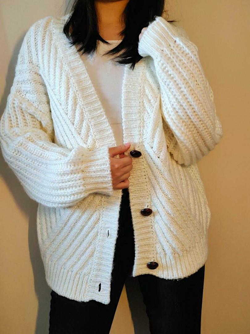F21 V neck rib knit cardigan Women s Fashion Tops Other Tops on Carousell