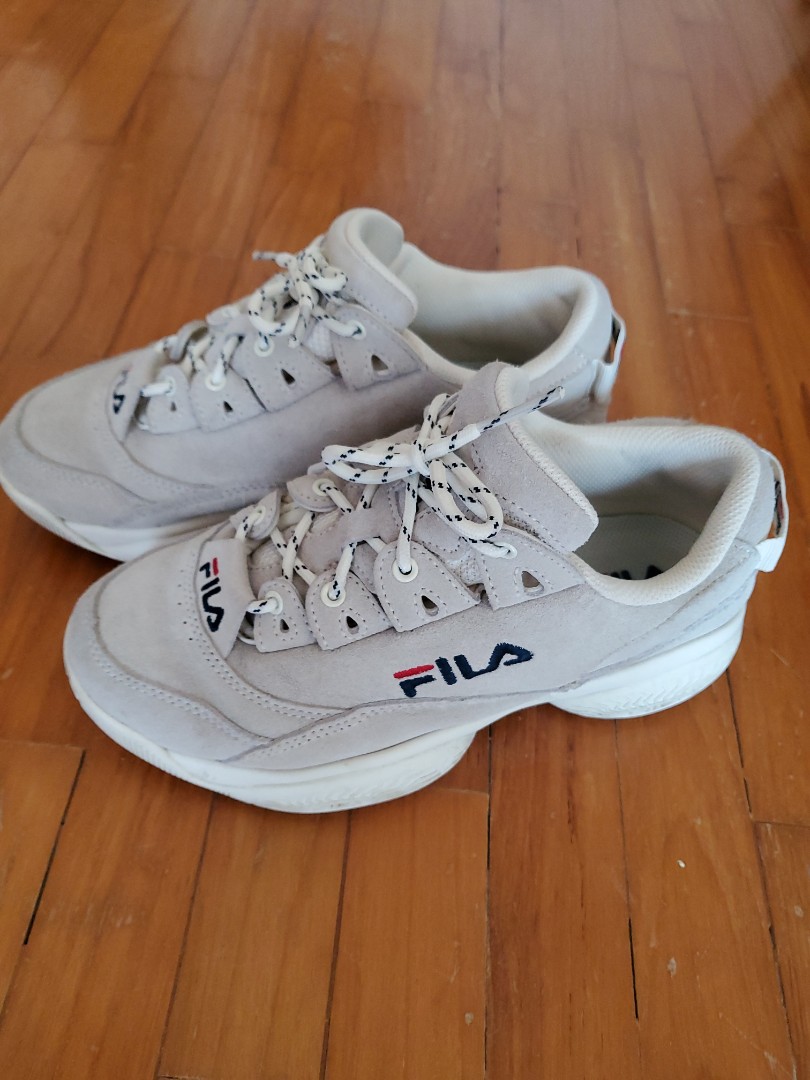 White chunky filas on sale