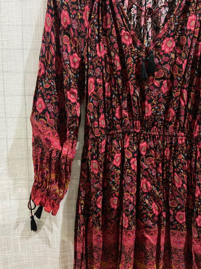 Forever21 Dress (Category: Dresses) located in Bacolod City. Submitted by katcss (Listing ID 1087240749, Image 2). Description: PLEASE READ the following before MAKING AN OFFER 😊 🚫 LAST PRICE POSTED! 🚫SHIPPING FEE NOT INCLUDED 🚫1 DAY RESERVATION ONLY 🚫NO JOY RESERVERS 💸 MOP: RCBC/Diskartech, Chinabank, Gcash 🌀 Never used 🌀 Small on tag but fits up to Medium frames 🌀 Longsleeves with tassle details.