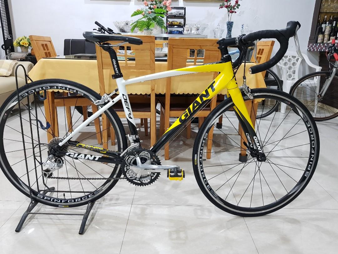 GIANT DEFY ALUXX ロードバイク - 自転車