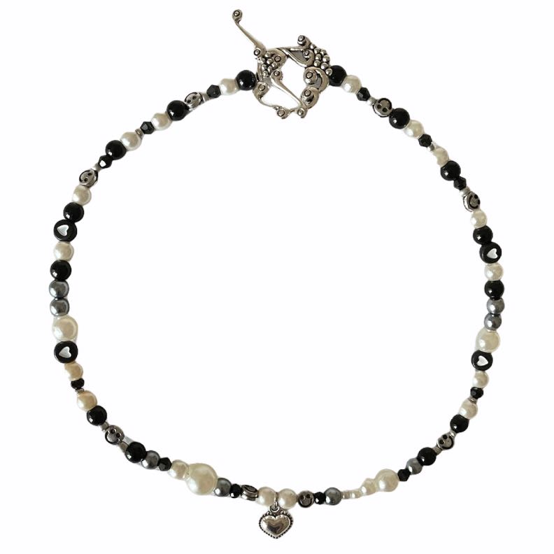 Mismatched beaded outlet necklace