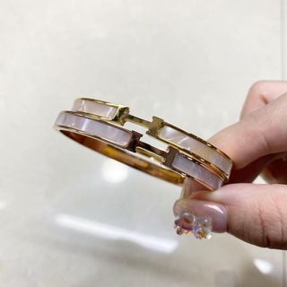 (Category: ) located in . Submitted by suesbracelet (Listing ID 1089340225, Image 1). Description: .