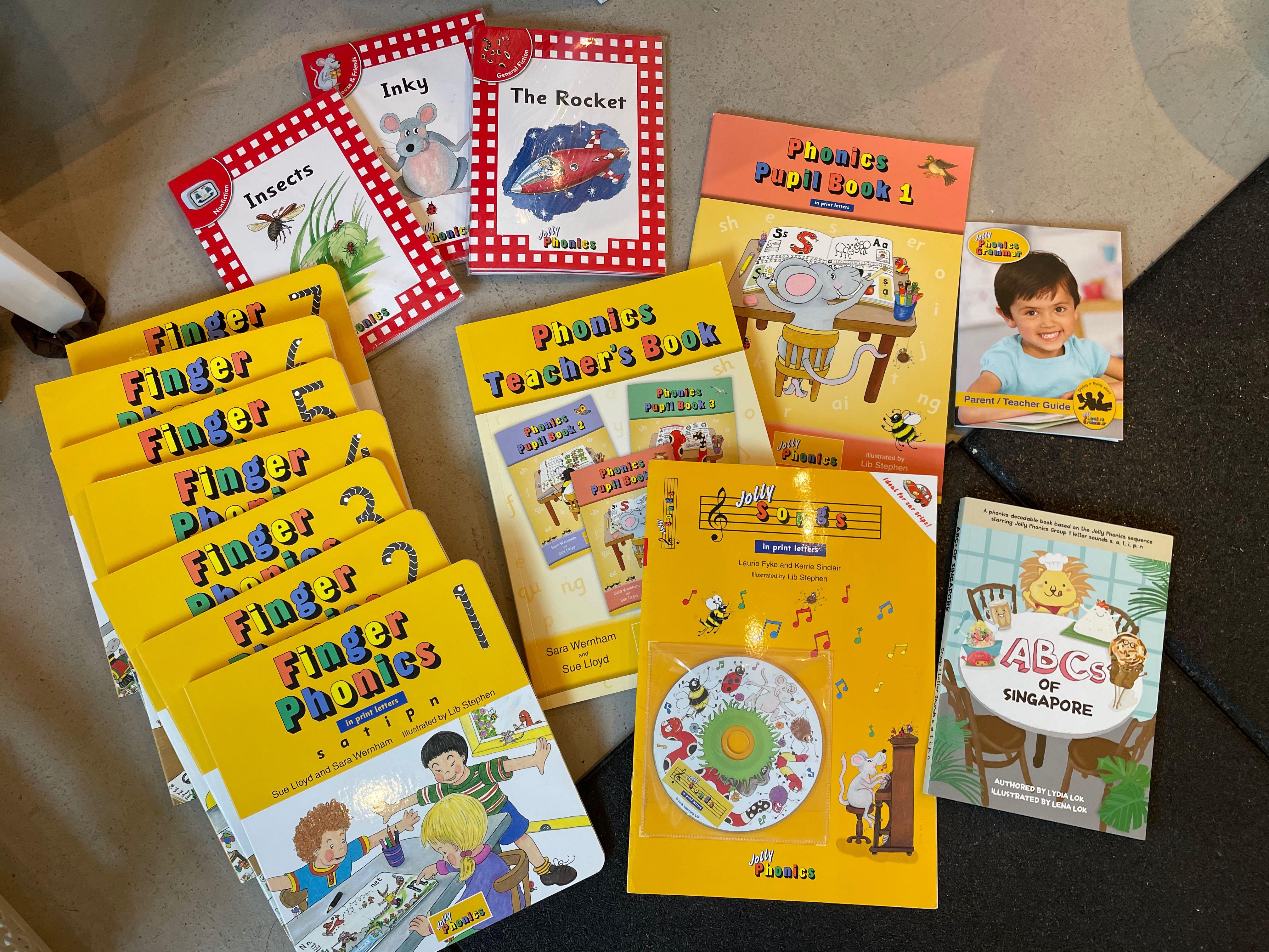 Jolly Phonics Starter Set Set of 7 Hardcover Finger Phonics Books