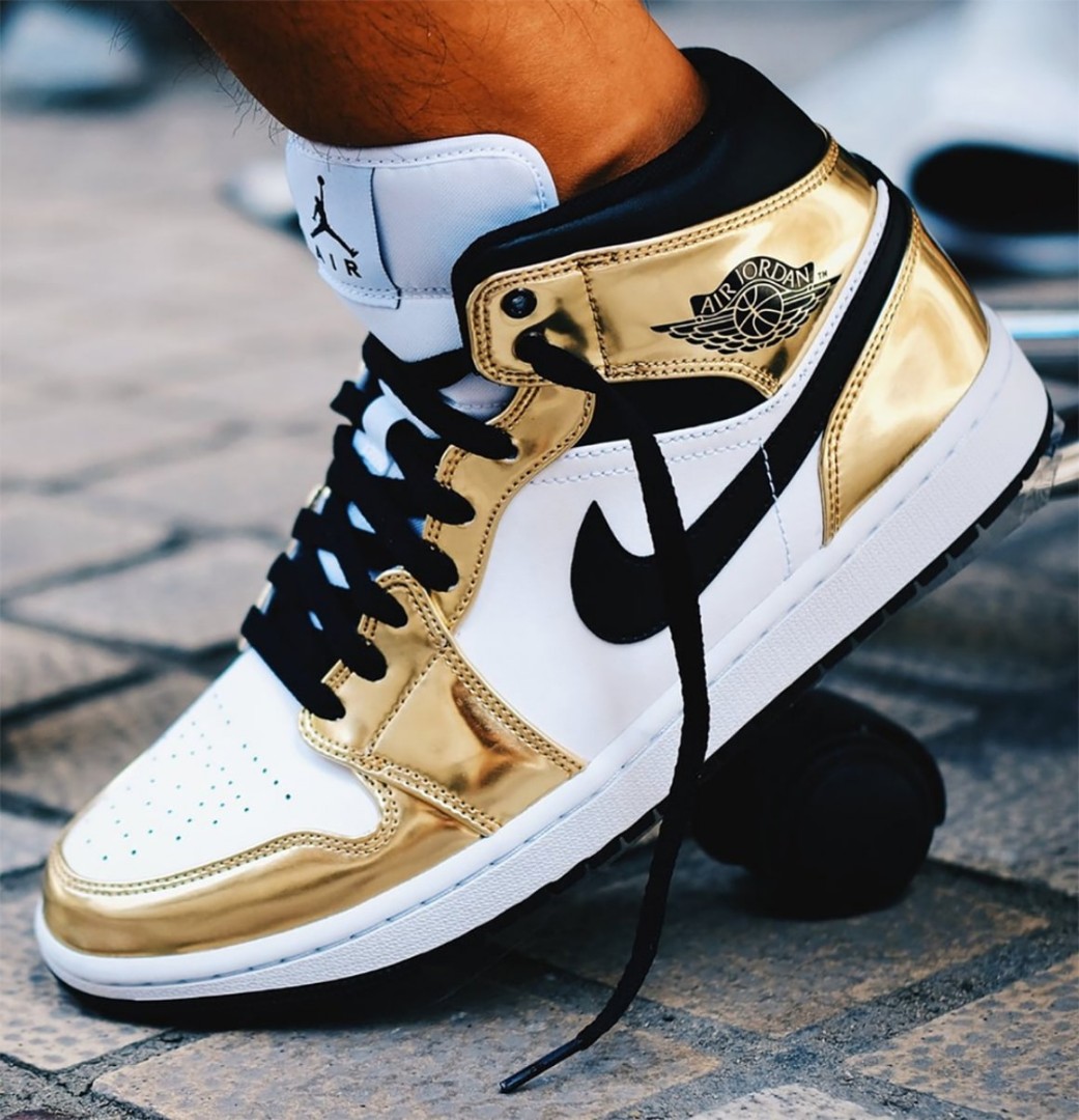 gold black white 1s