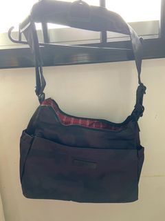 (Category: ) located in . Submitted by hweifang (Listing ID 1089141515, Image 1). Description: .
