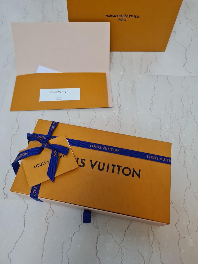 Louis Vuitton Monogram Confidential Bandeau, Luxury, Accessories on  Carousell