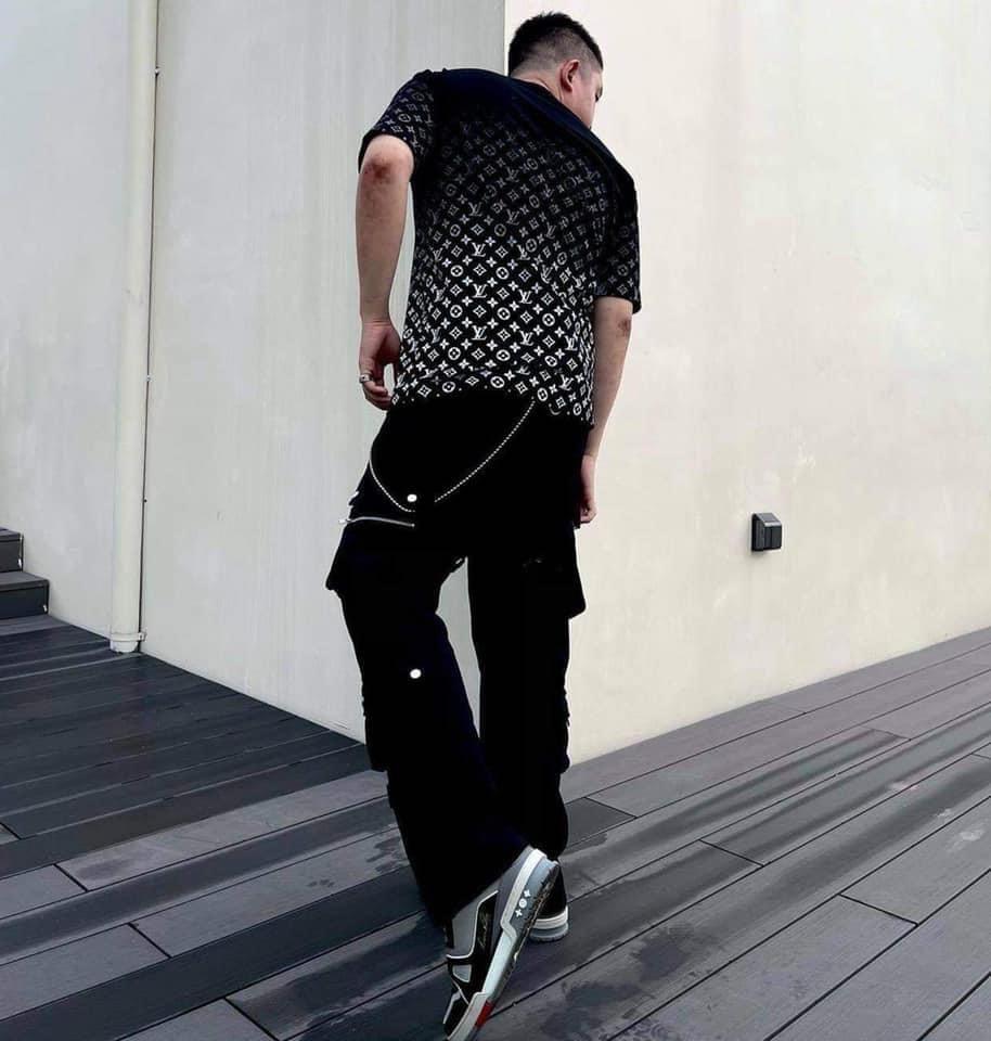 Louis Vuitton Lvse Monogram Gradient T-Shirt Black White. Size M0