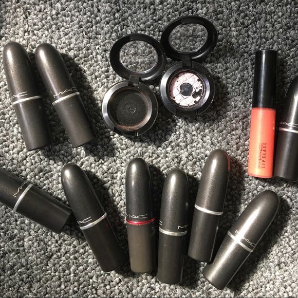 How many mac empties for a free lipstick cost