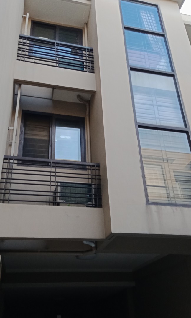 (Category: ) located in . Submitted by s.lee888 (Listing ID 1089141766, Image 1). Description: .
