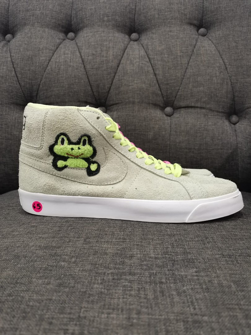 frog x nike