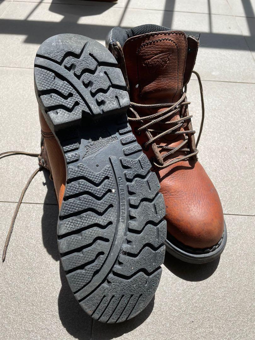 Red wing 22 work boot store