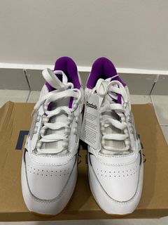 (Category: ) located in . Submitted by antique99 (Listing ID 1089229157, Image 1). Description: .