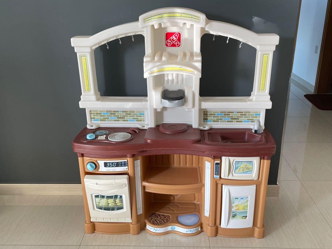 Step 2 Fun With Friends Kitchen Hobbies Toys Toys Games Others On Carousell