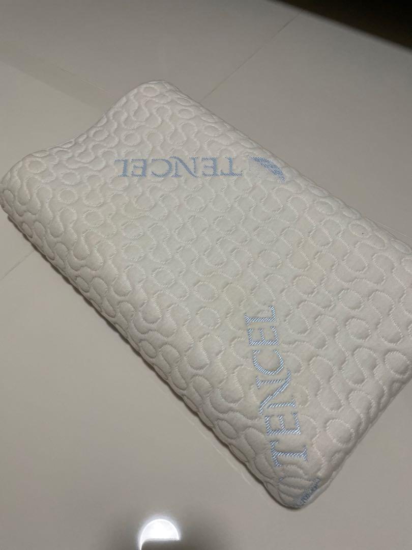 Tencel Pillow (Category: Bedding & Towels) located in Singapore. Submitted by babyraven (Listing ID 1089204183, Image 2). Description: Slight used. Still in good condition. 50cmx 30cm .