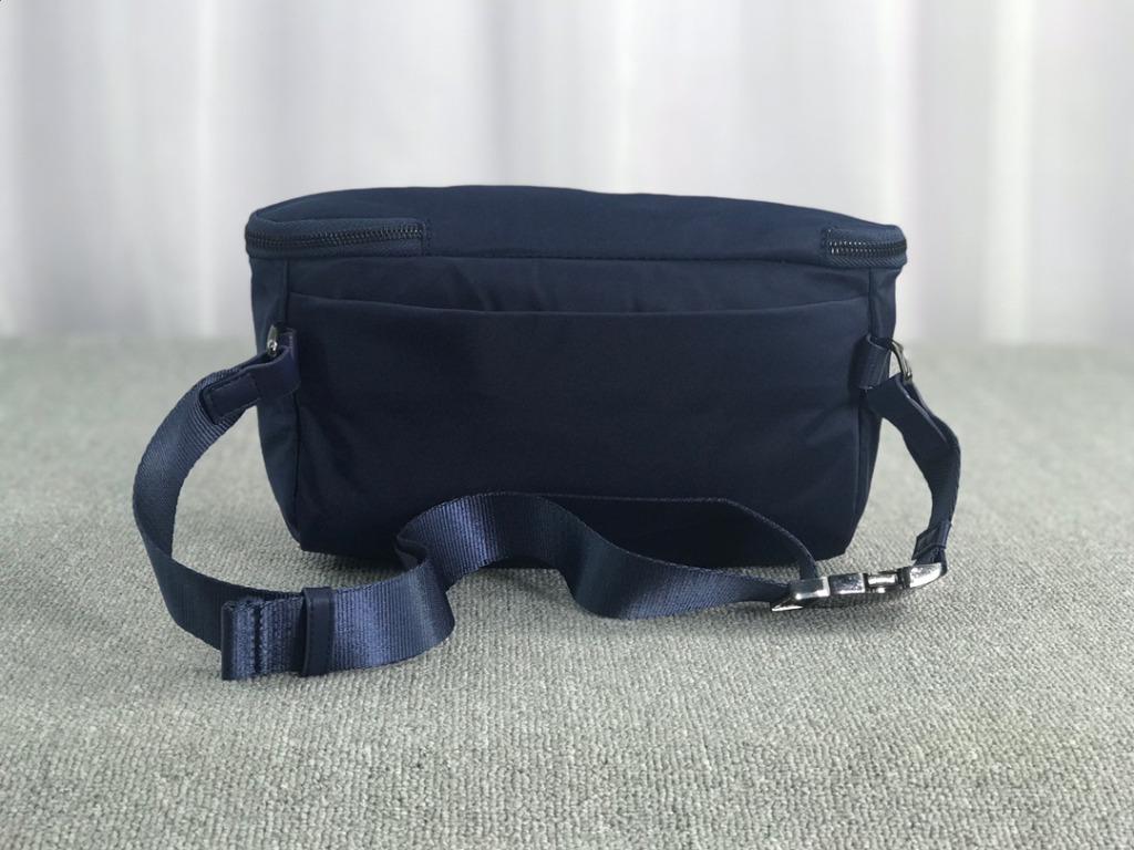 Tumi madison hip bag online