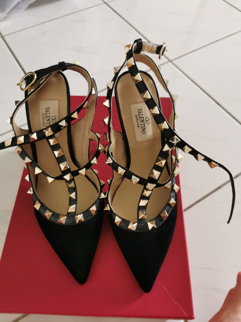 Valentino replicas store