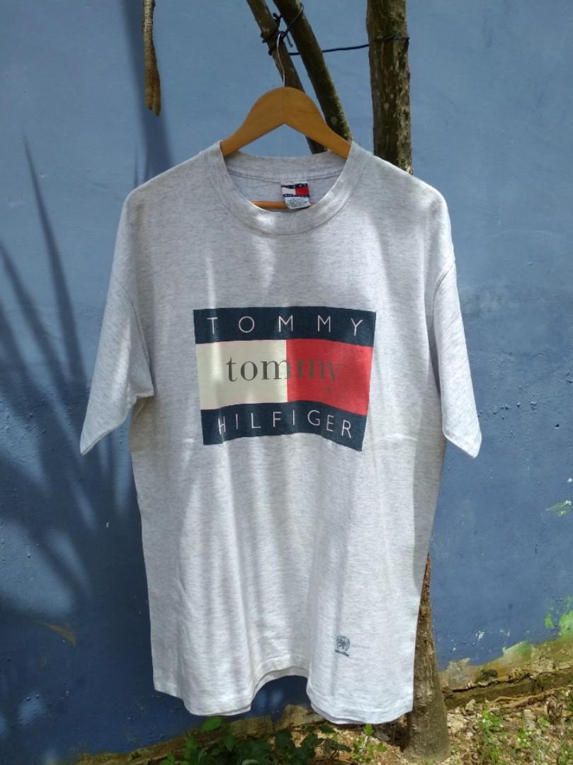 Vintage Tommy Hilfiger Flag Logo T 