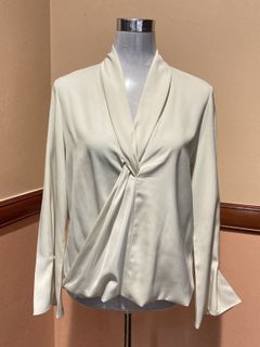 (Category: ) located in . Submitted by themoonpreloved (Listing ID 1089289536, Image 1). Description: .