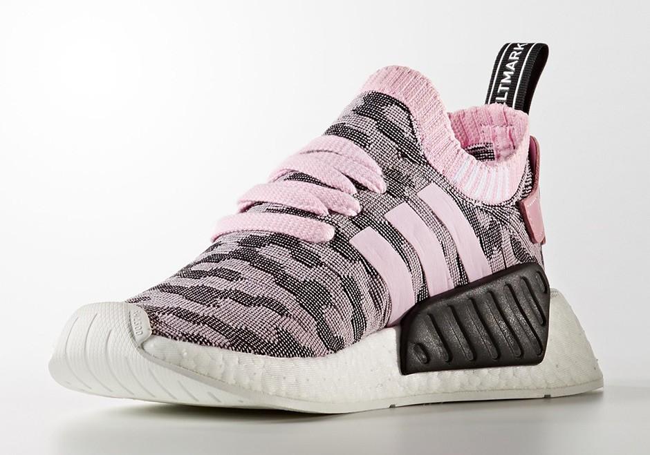 Adidas nmd r2 primeknit wonder pink hotsell